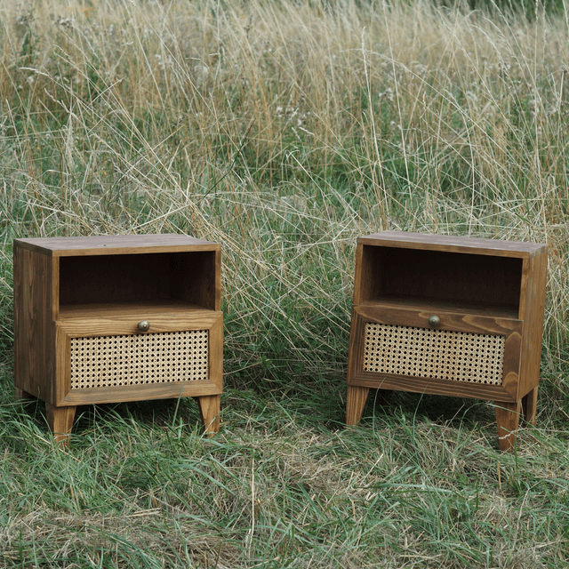 Table de nuit nordique (sur commande)