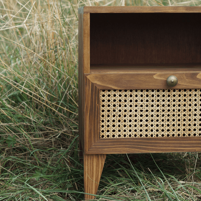 Table de nuit nordique (sur commande)